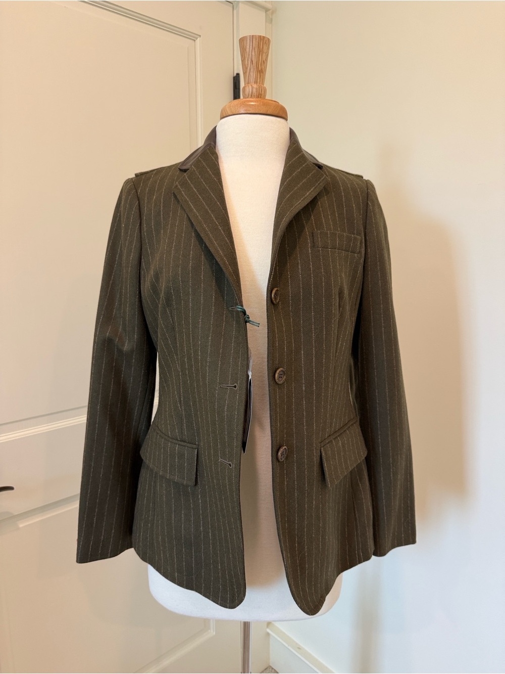 BERETTA Tailored Olive Pinstripe Blazer Jacket